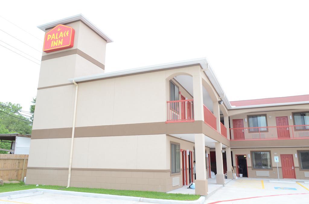 Palace Inn Sam Houston Race Park Buitenkant foto