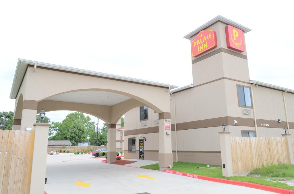 Palace Inn Sam Houston Race Park Buitenkant foto