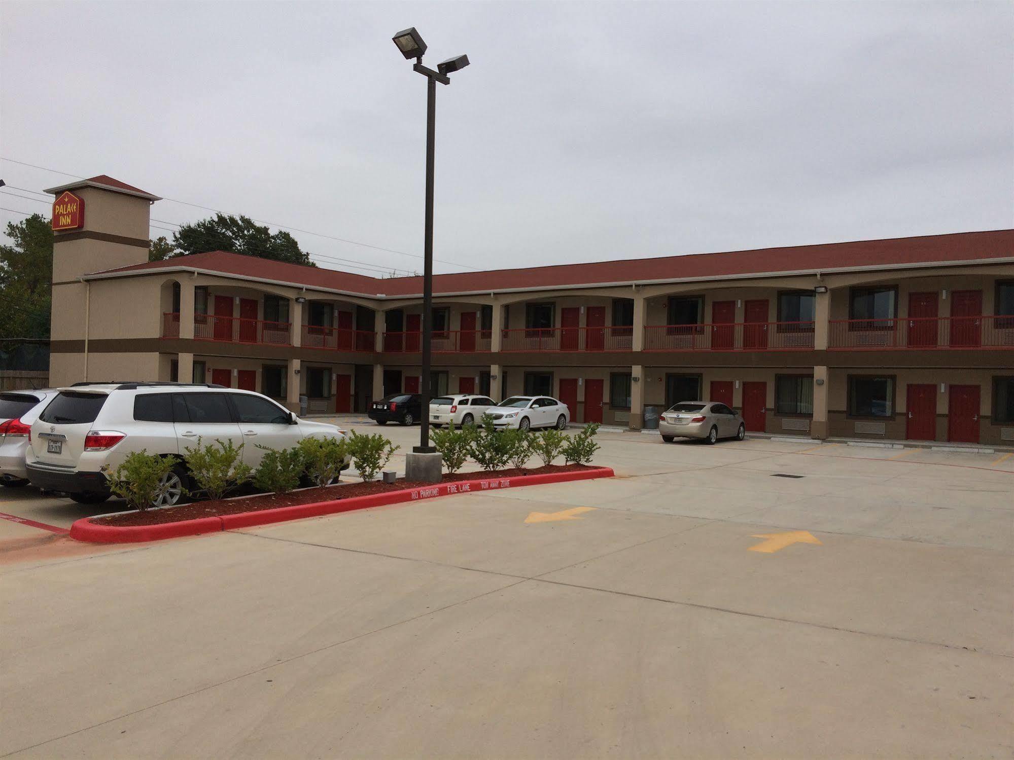 Palace Inn Sam Houston Race Park Buitenkant foto