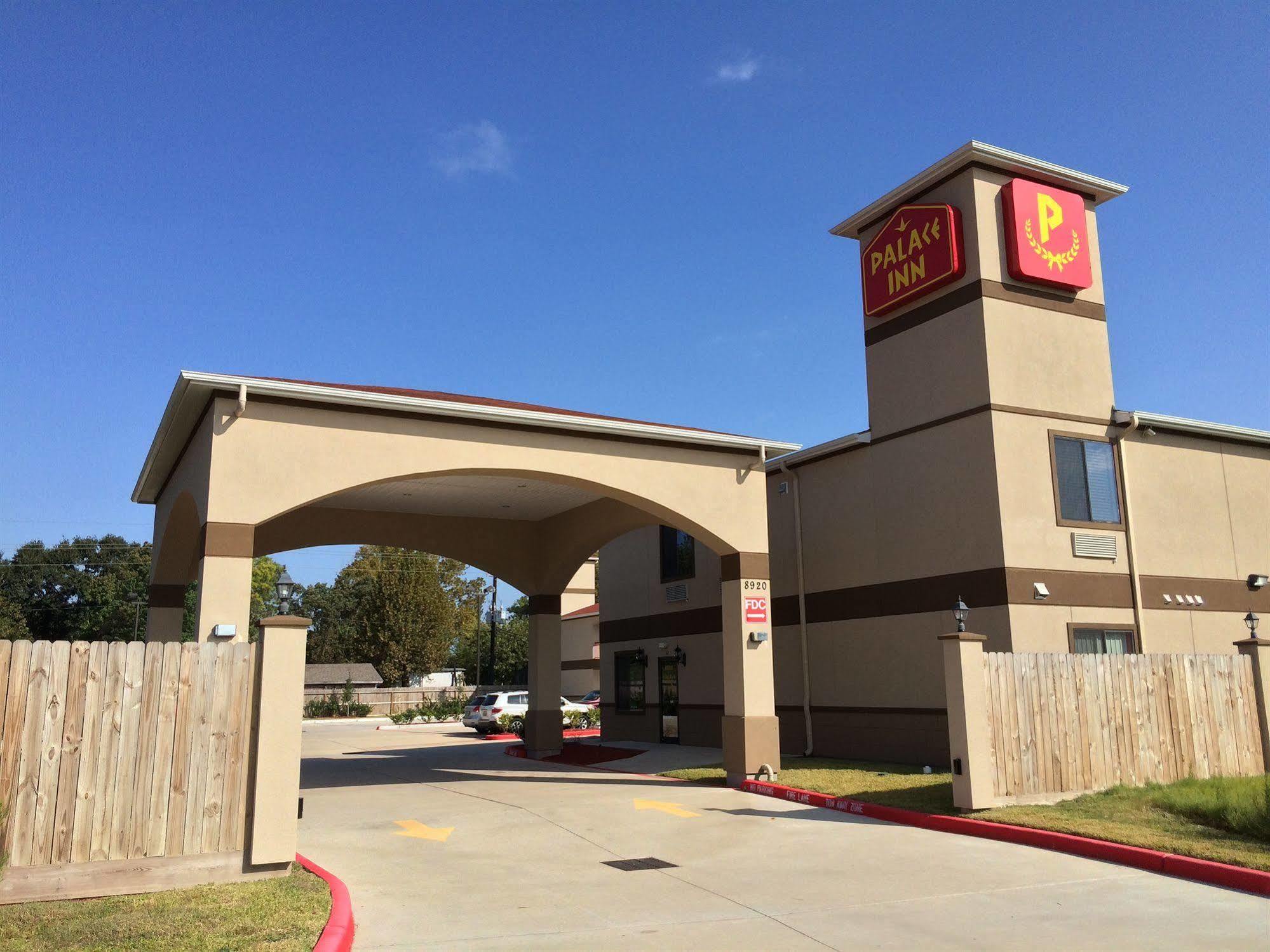 Palace Inn Sam Houston Race Park Buitenkant foto
